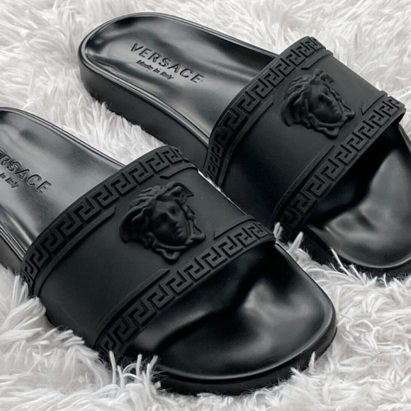 Versace PALAZZO SLIDERS, almost like NWT. - Picture 4 of 4